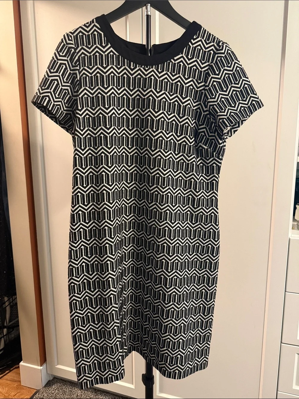Banana Republic Black White Geometric Shift Dress Size 14